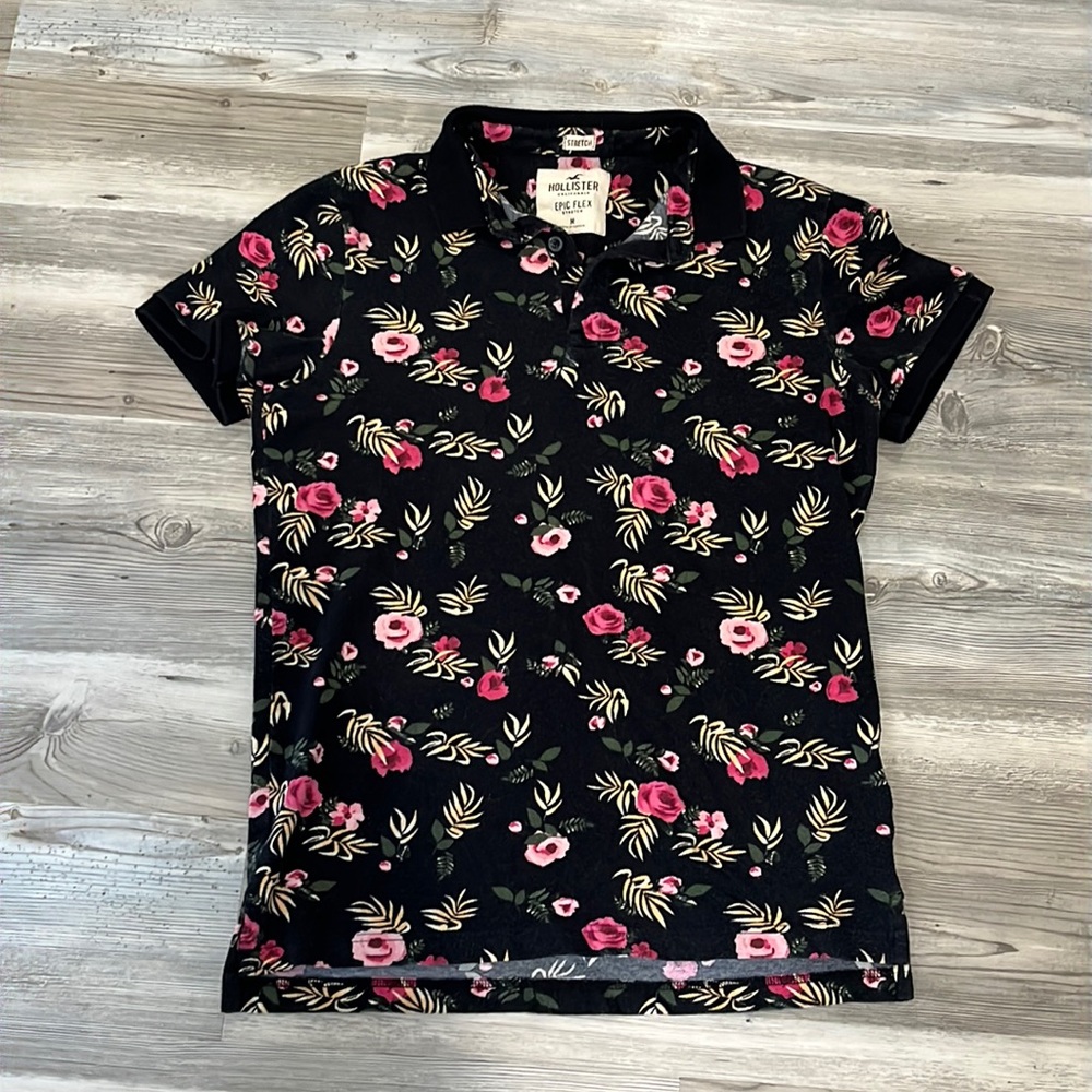 Hollister Polo shirt size Medium